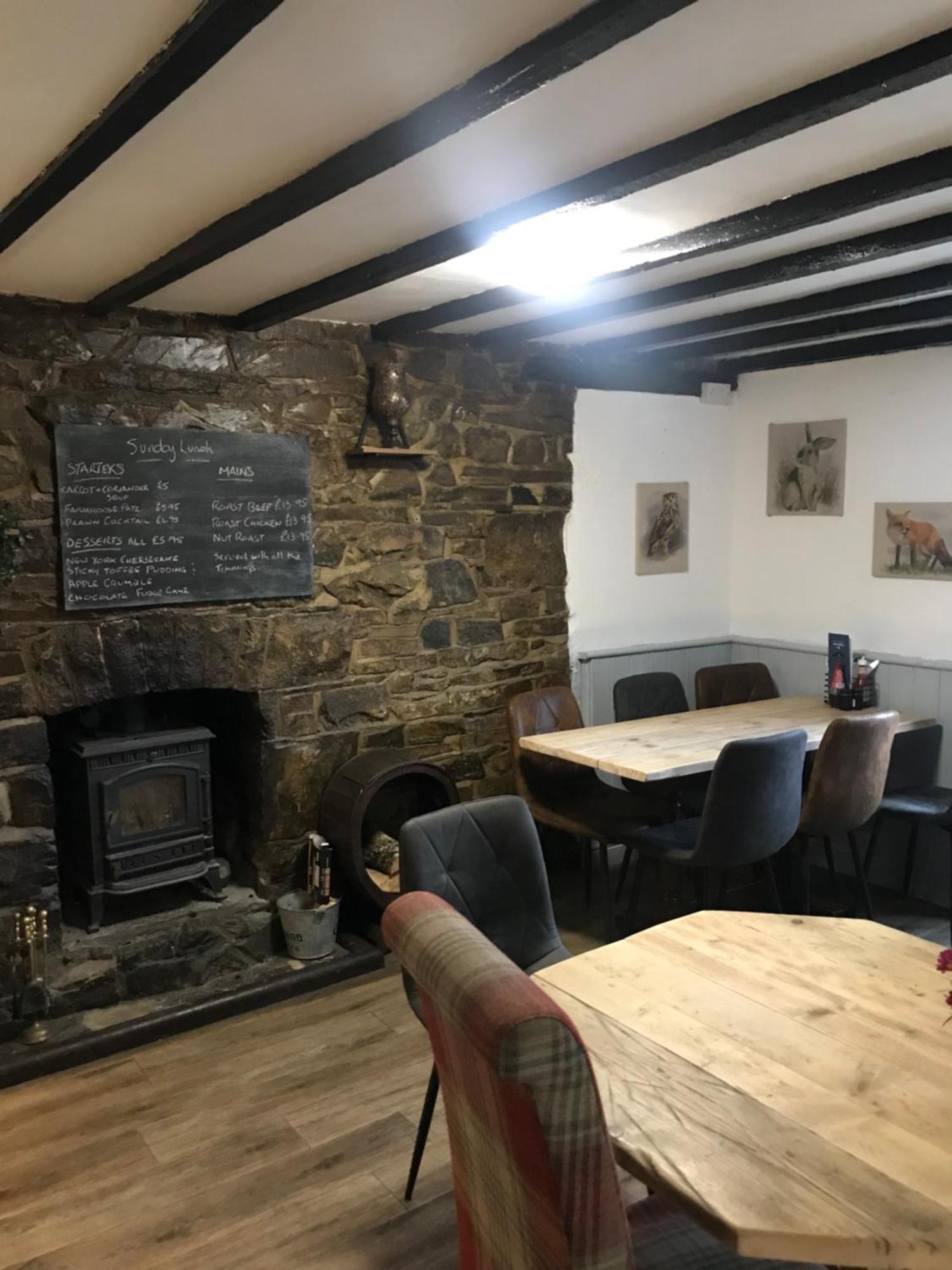 رايادير The Eagles Inn المظهر الخارجي الصورة
